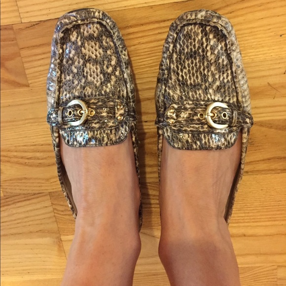 Tahari Shoes - Tahari Grace Slip on loafer
